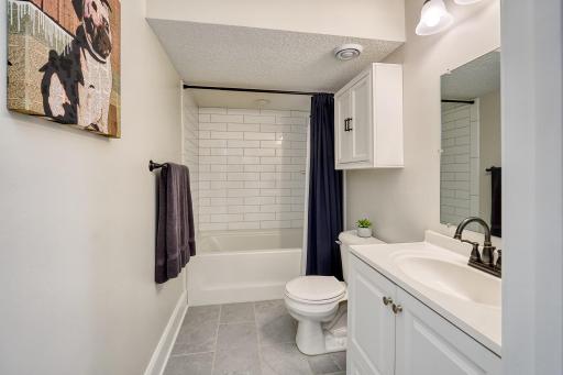 820 Niagara Lane N, Plymouth, MN 55447