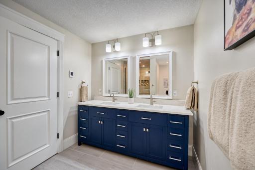 820 Niagara Lane N, Plymouth, MN 55447
