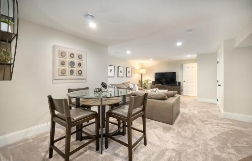 820 Niagara Lane N, Plymouth, MN 55447