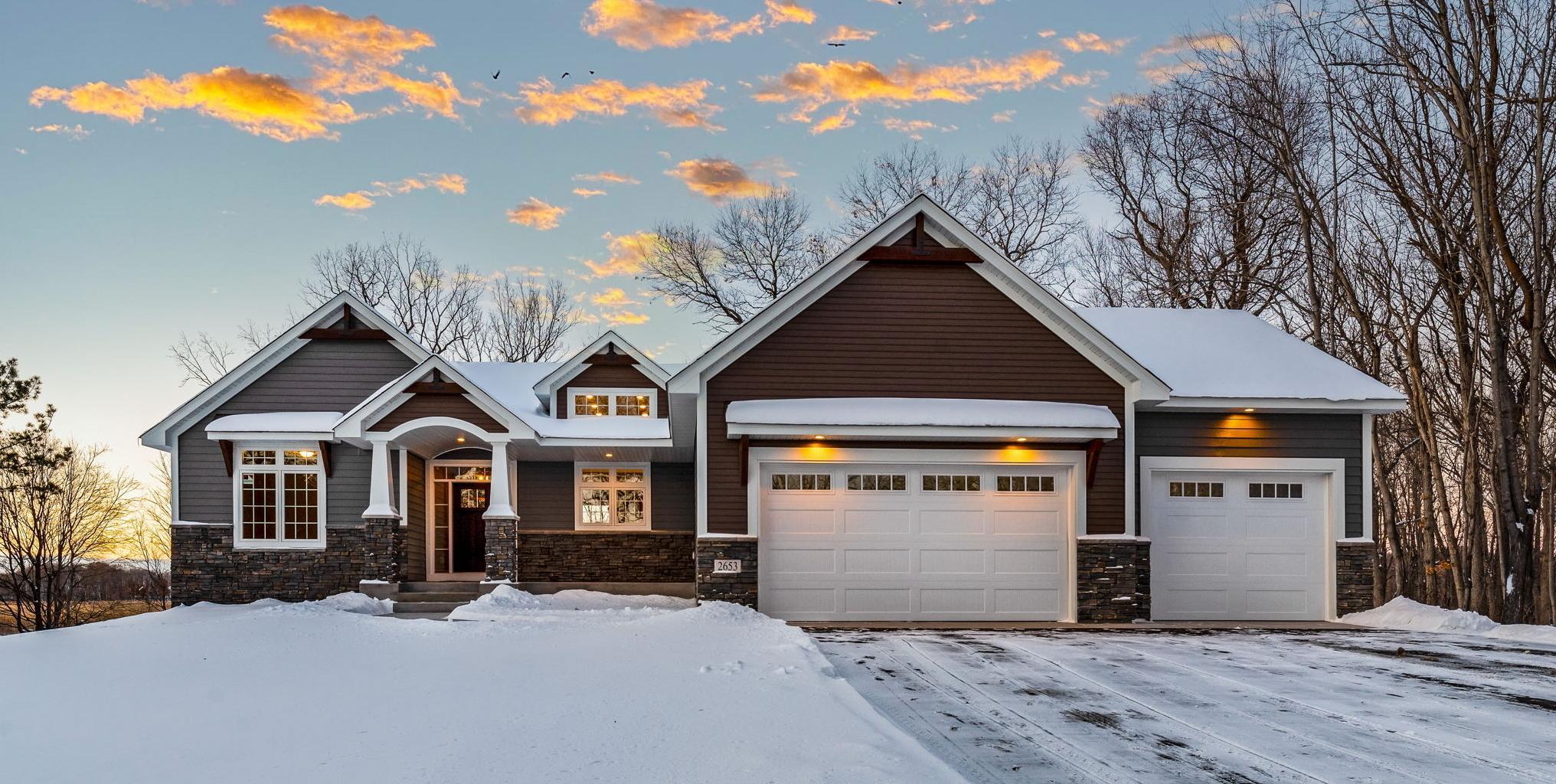 1-web-or-mls-2653-Constance-Blvd-NE-Ham-Lake-47-e1642702379538.jpg