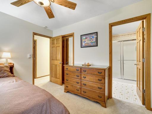 10133 Drew Avenue S, Minneapolis, MN 55431