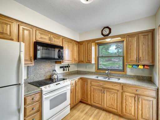 10133 Drew Avenue S, Minneapolis, MN 55431