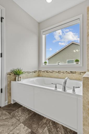 8036 55th Lane N, Minneapolis, MN 55428