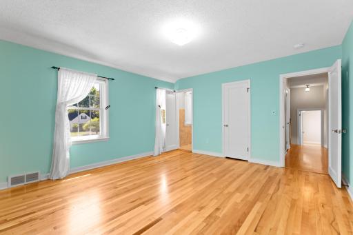 827 10 1/2 Street SW, Rochester, MN 55902