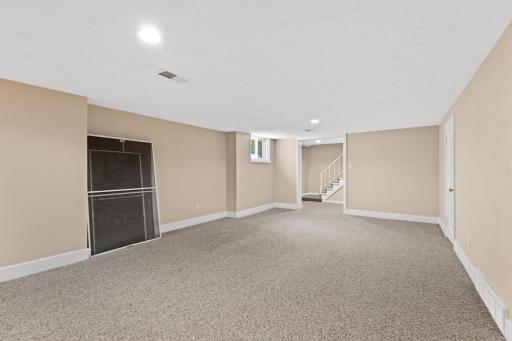 827 10 1/2 Street SW, Rochester, MN 55902