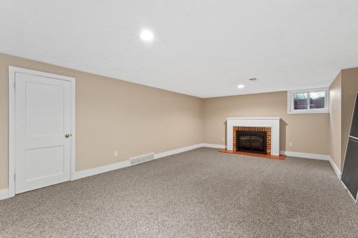 827 10 1/2 Street SW, Rochester, MN 55902