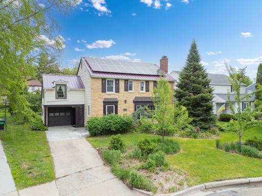 827 10 1/2 Street SW, Rochester, MN 55902
