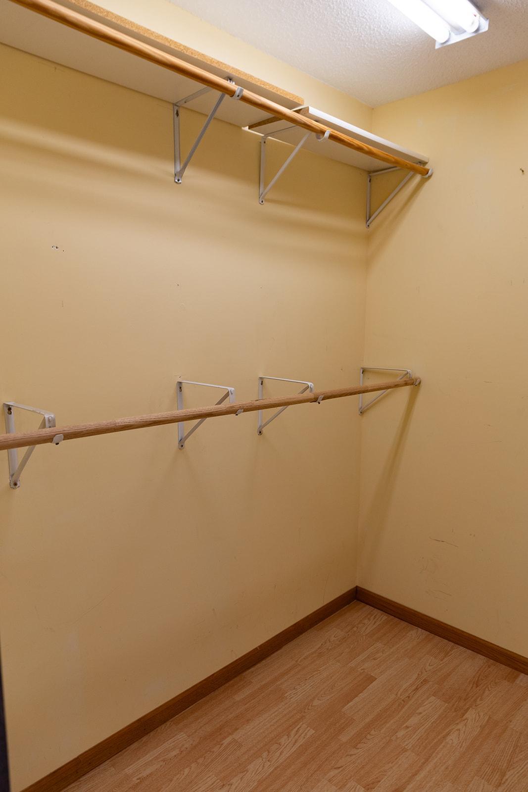 Walk-in closet