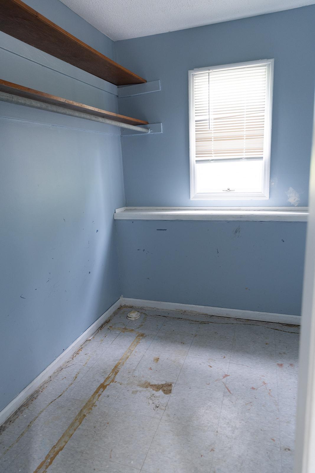 Bedroom 5 walk-in closet