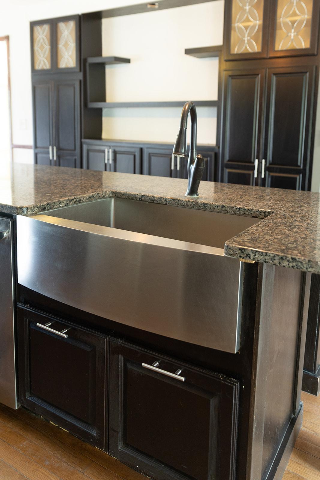 This sink is so nice!