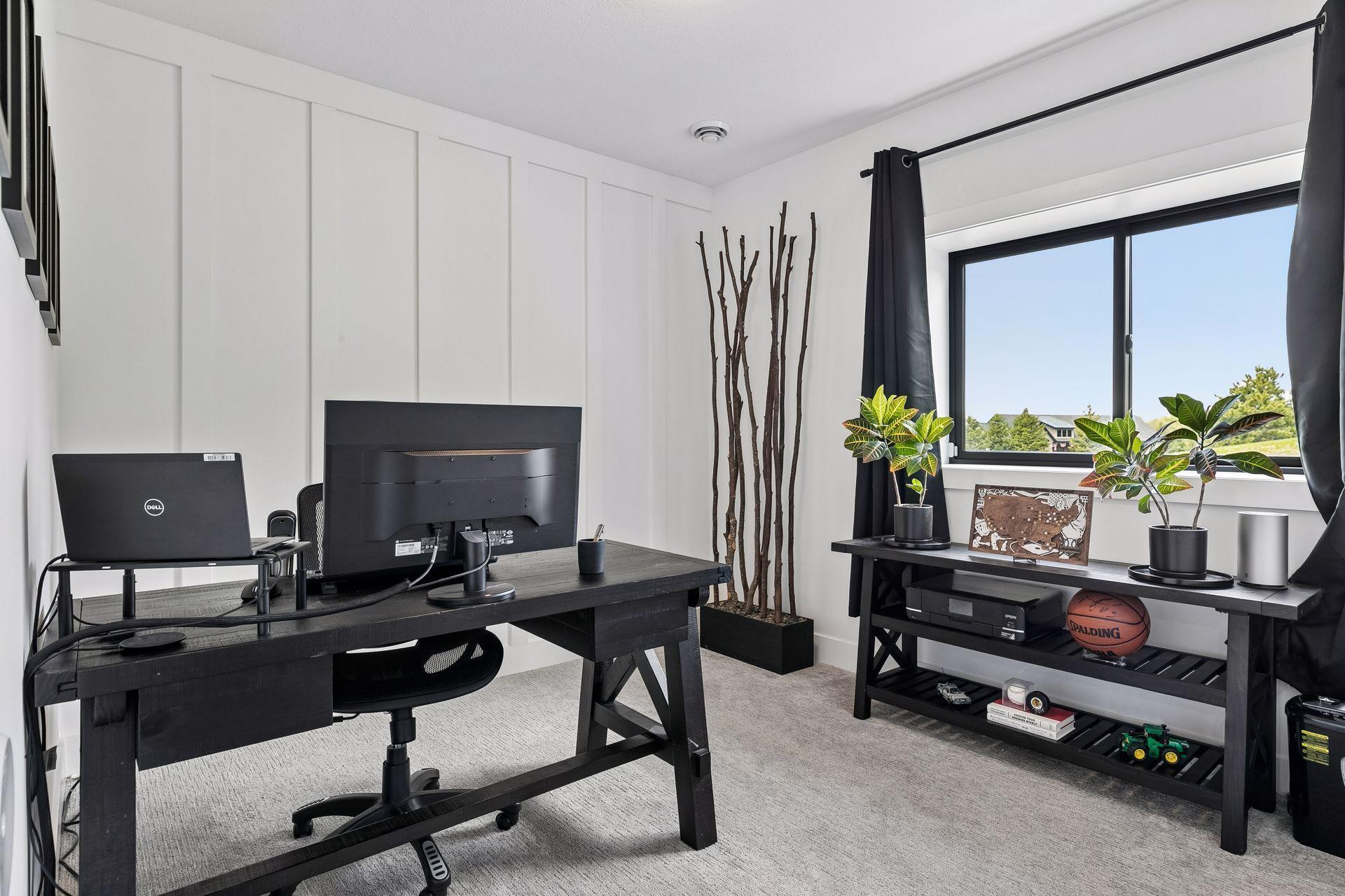 5th bedroom in lower level or perfect at home office space