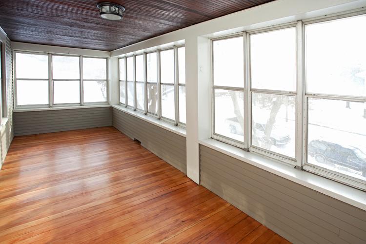 993 Wakefield Ave Porch