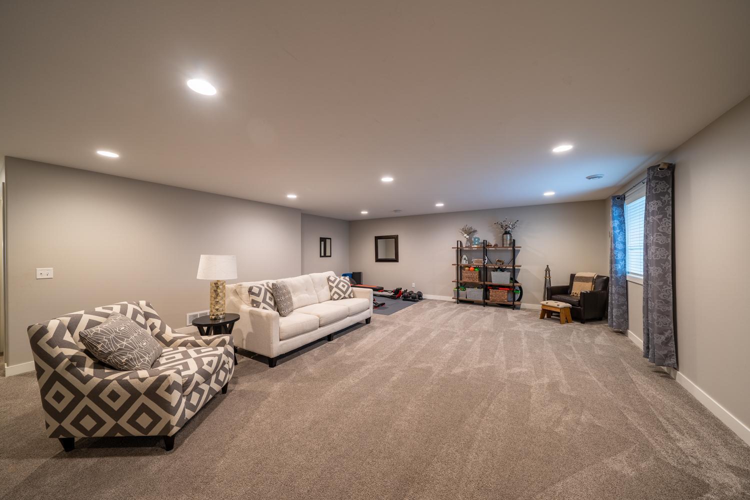 Inside-16.jpg