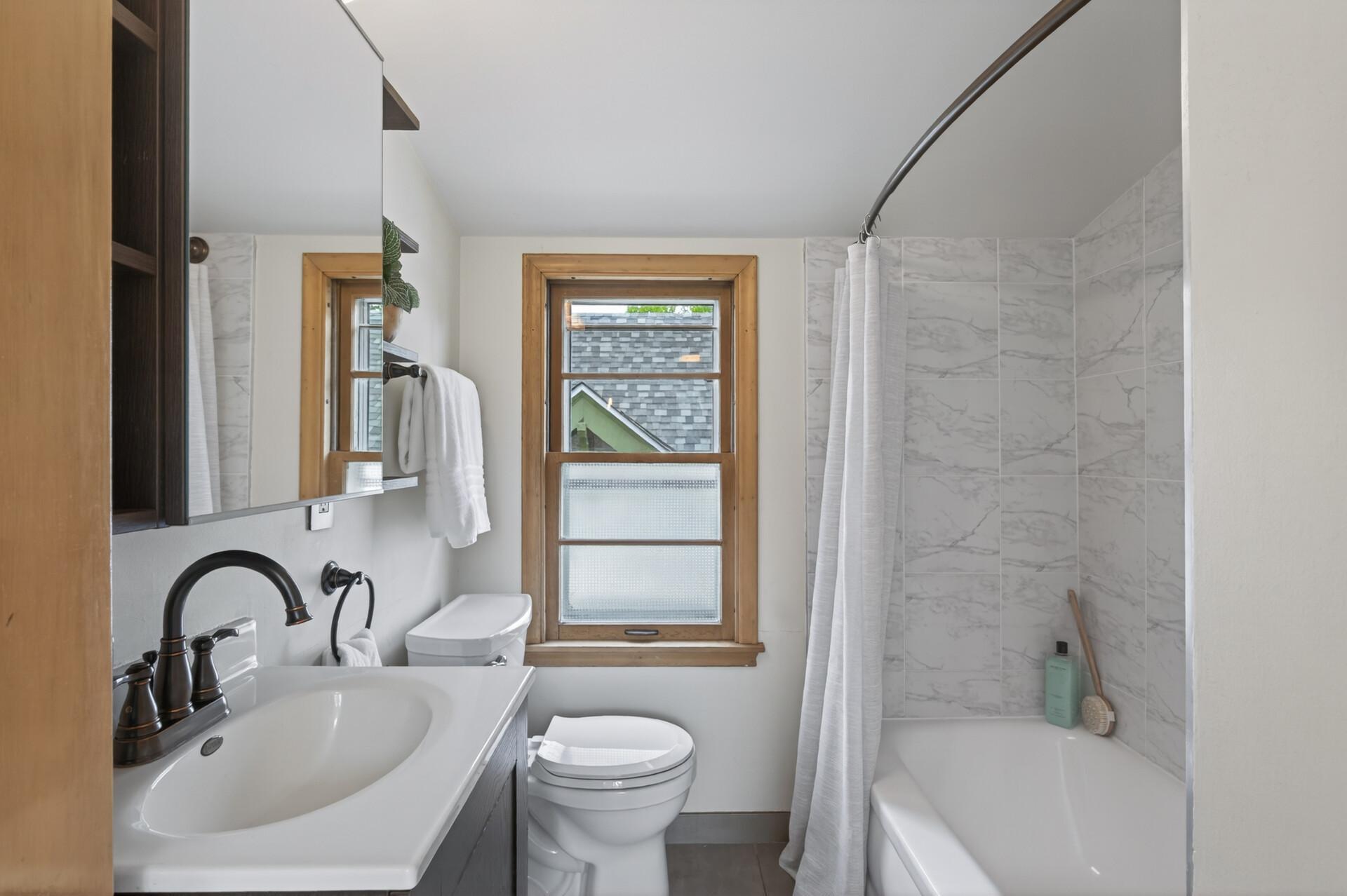 Upstairs full bath