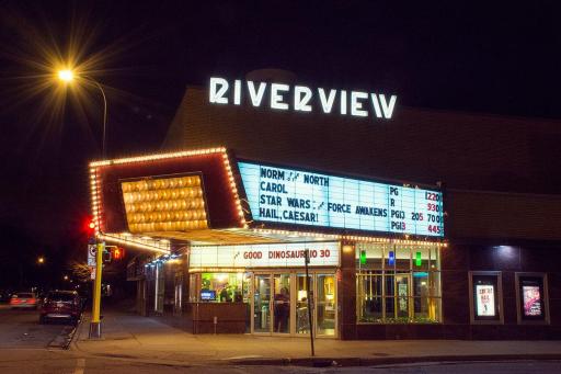 3 blocks to the Riverview, Lynette and Mother Earth Gardens. Photo credit: Hyperakt/On the Grid)