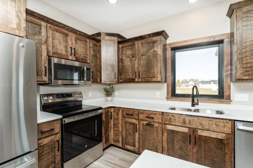 1701 21st Ave NE, Kasson, MN 55944