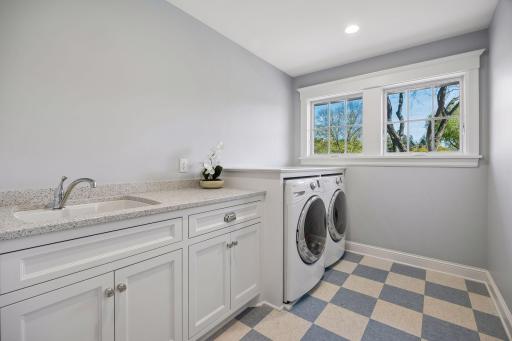 6328 Westwood Court, Edina, MN 55436