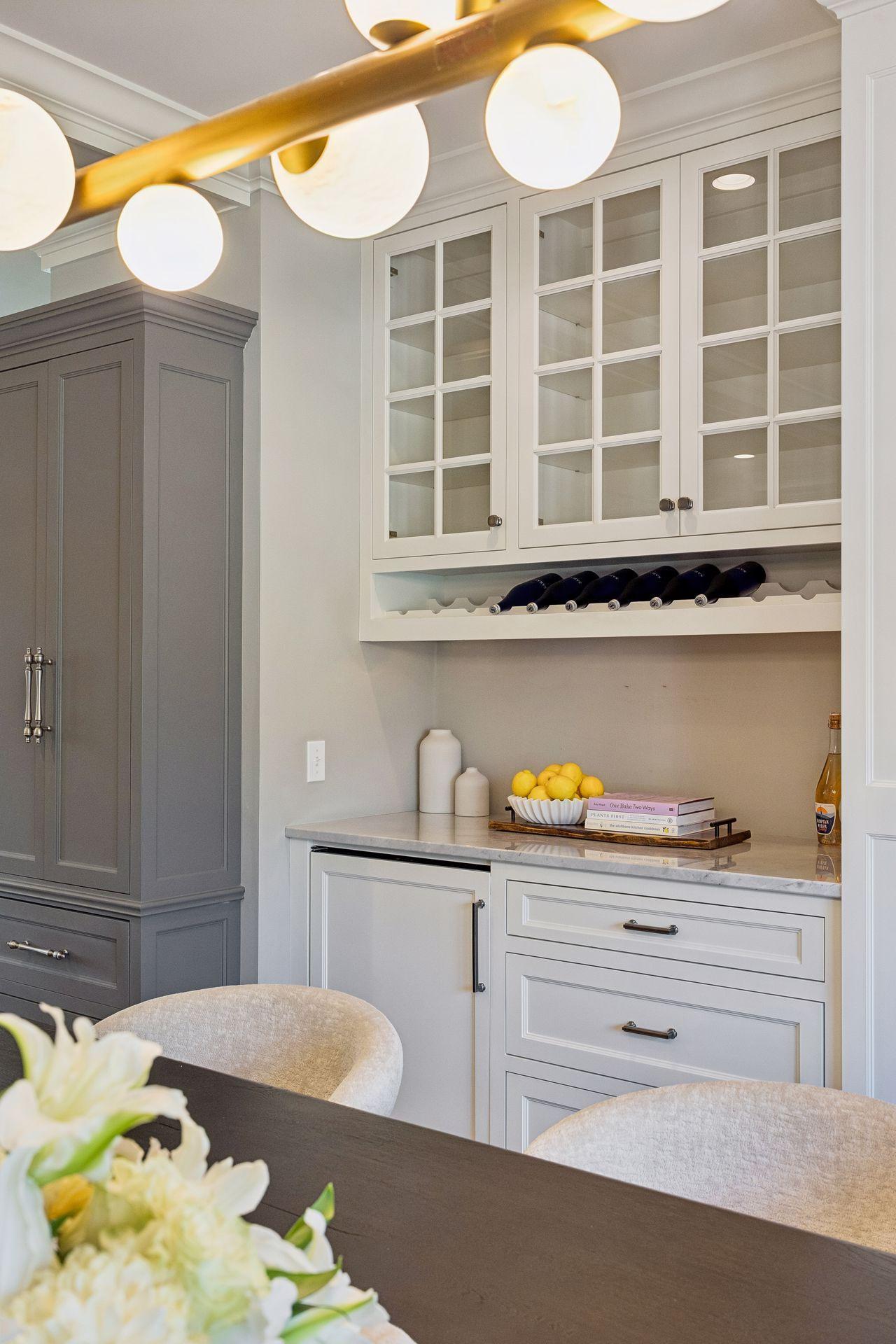 Dining Room Bar and Pantry