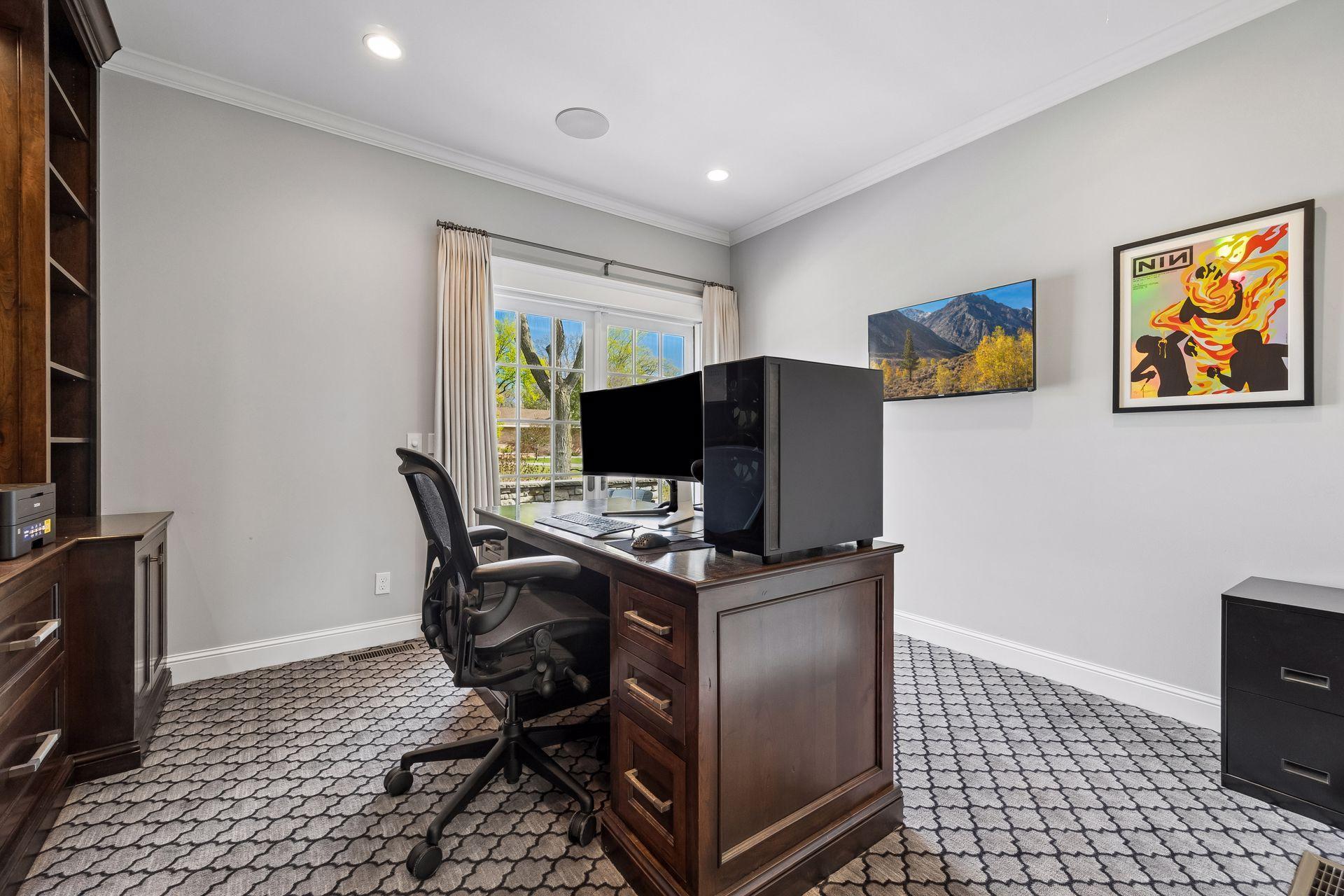 Main Level Office