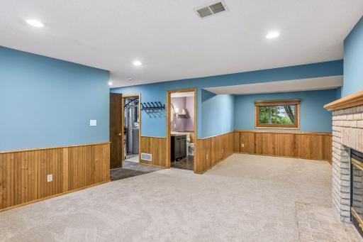 710 Clearbrook Lane, Vadnais Heights, MN 55127