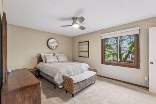 710 Clearbrook Lane, Vadnais Heights, MN 55127