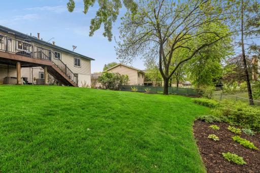 710 Clearbrook Lane, Vadnais Heights, MN 55127
