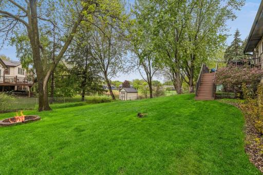 710 Clearbrook Lane, Vadnais Heights, MN 55127