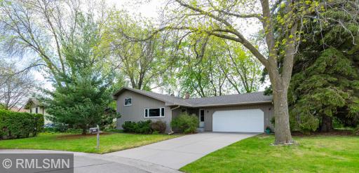 Exceptional location at the end of a peaceful cul-de-sac.