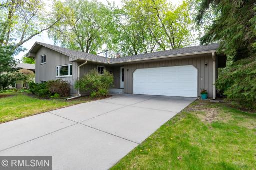 1874 Skillman Avenue W, Roseville, MN 55113