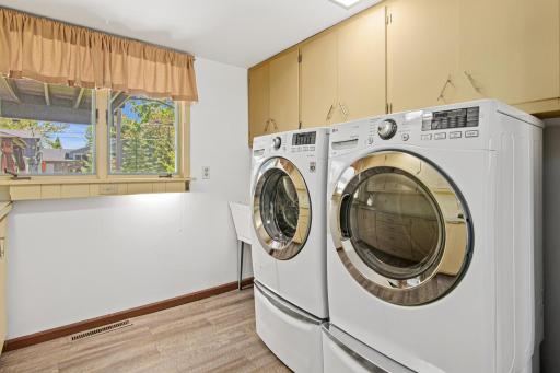 344 Thompson Avenue W, West Saint Paul, MN 55118