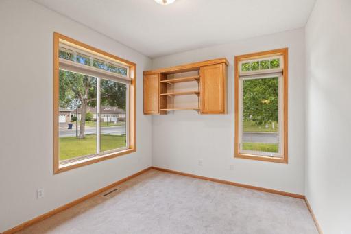 8903 Preserve Trail, Savage, MN 55378