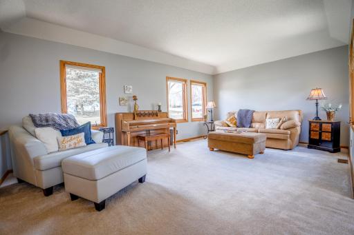 5979 24th Street NE, Willmar, MN 56201