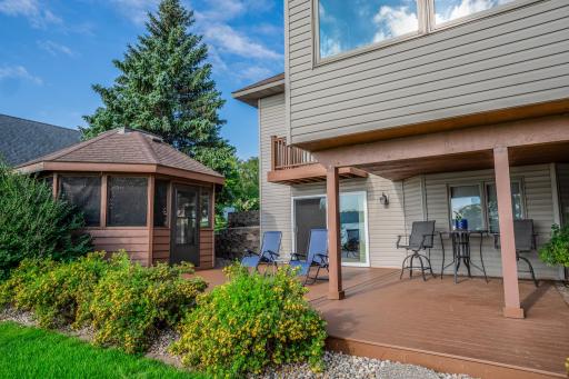 lower deck / gazebo