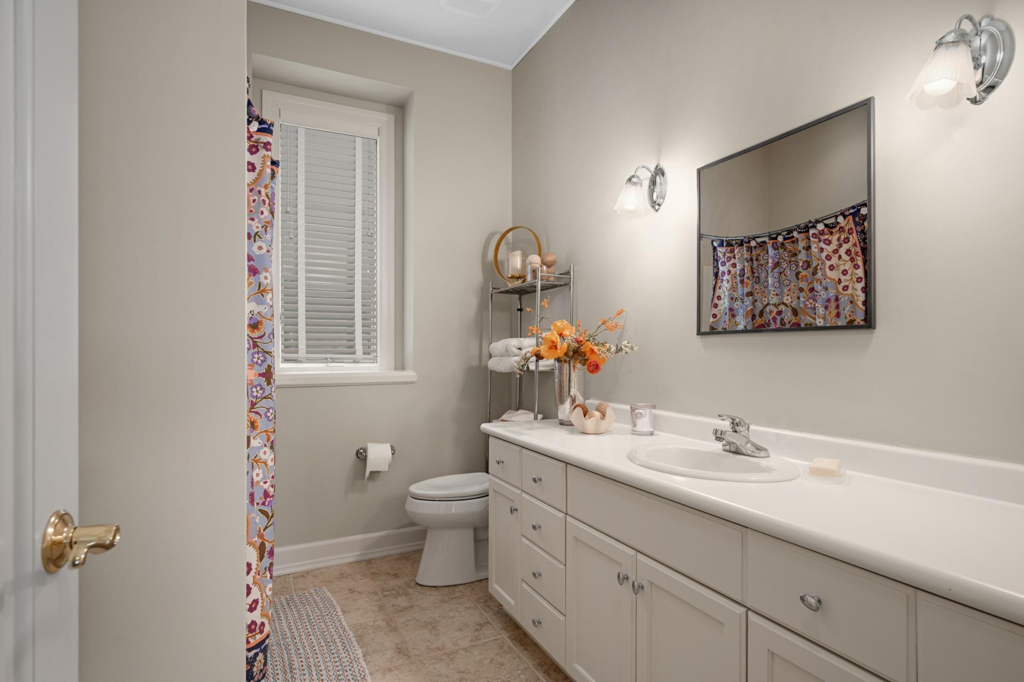 A full guest bath