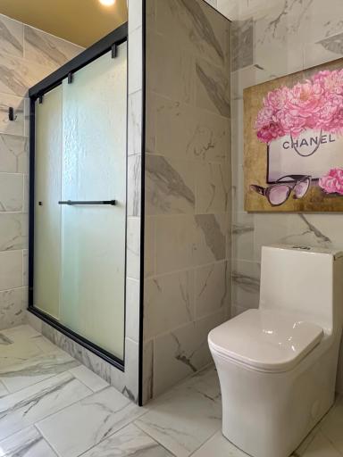 Main Floor 3/4 Bathroom, Tile shower and backsplash