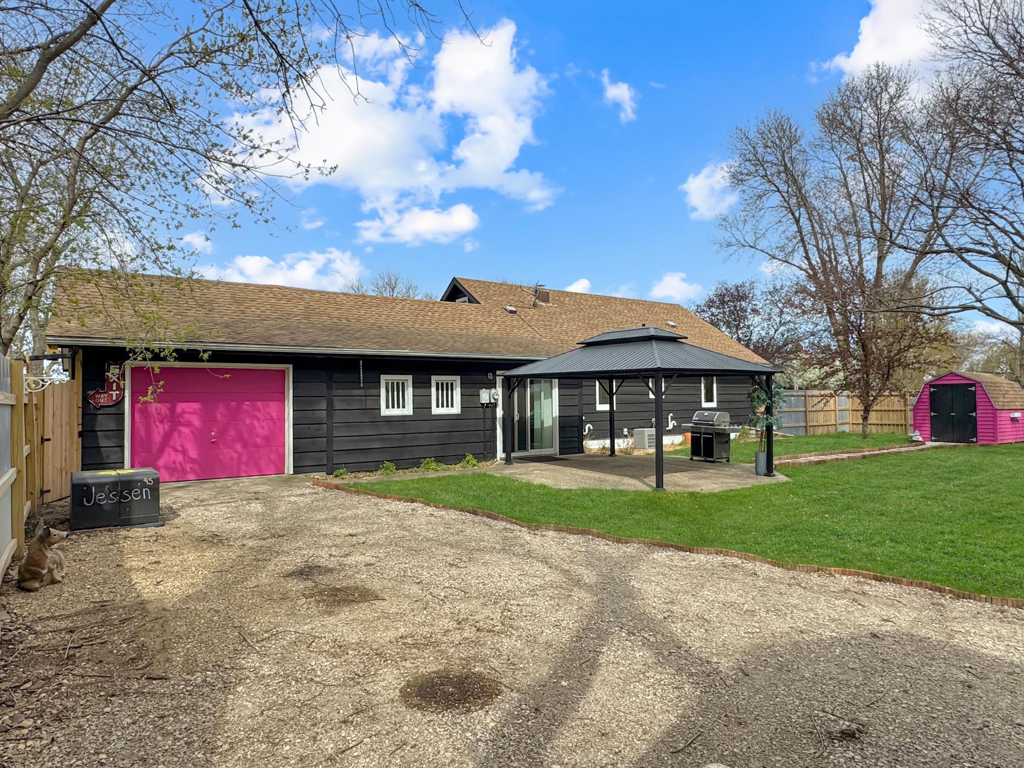 Tandem Garage to Backyard