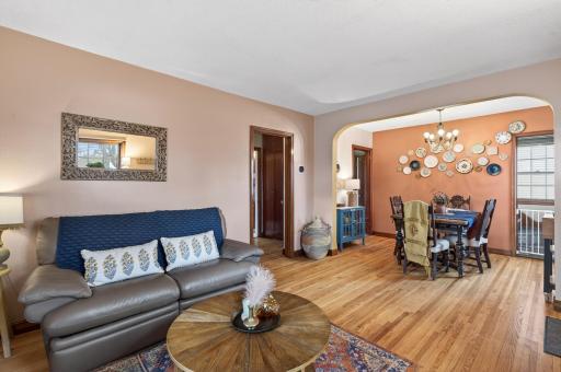 721 Parkway Drive, Saint Paul, MN 55106