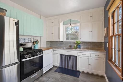 721 Parkway Drive, Saint Paul, MN 55106