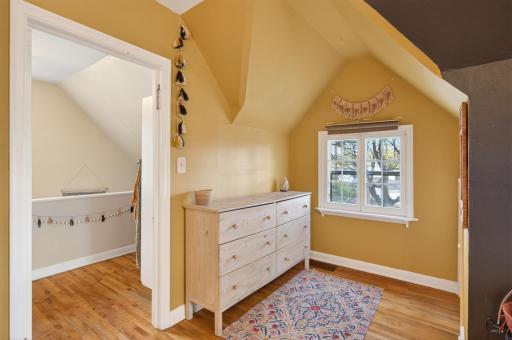 721 Parkway Drive, Saint Paul, MN 55106