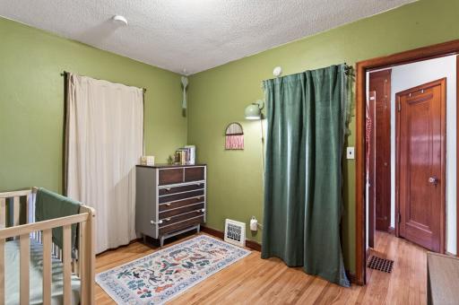 721 Parkway Drive, Saint Paul, MN 55106