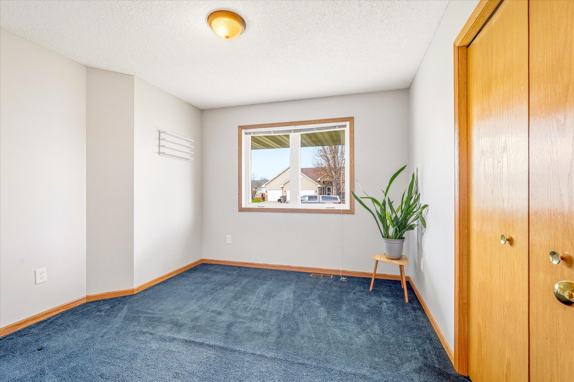 16-4th Ave S-12.jpg