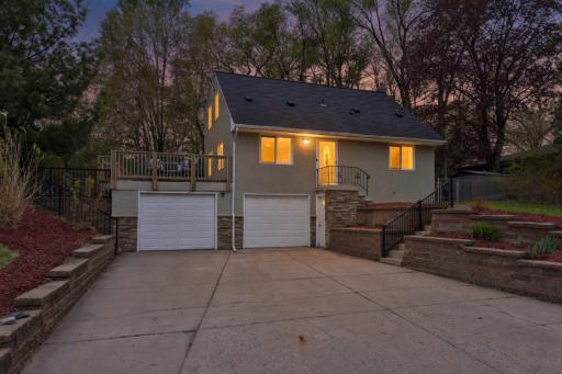 1405 Mahtomedi Avenue, Saint Paul, MN 55115