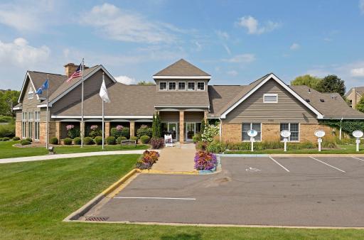 6000 Chasewood Parkway, 204, Hopkins, MN 55343