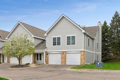 6000 Chasewood Parkway, 204, Hopkins, MN 55343