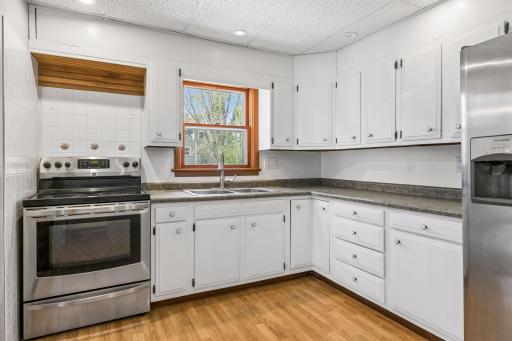 745 Broadway Street, Hammond, WI 54015