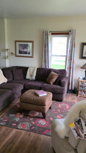 6321 County 11 Boulevard, Kenyon, MN 55946