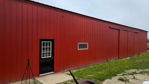 6321 County 11 Boulevard, Kenyon, MN 55946