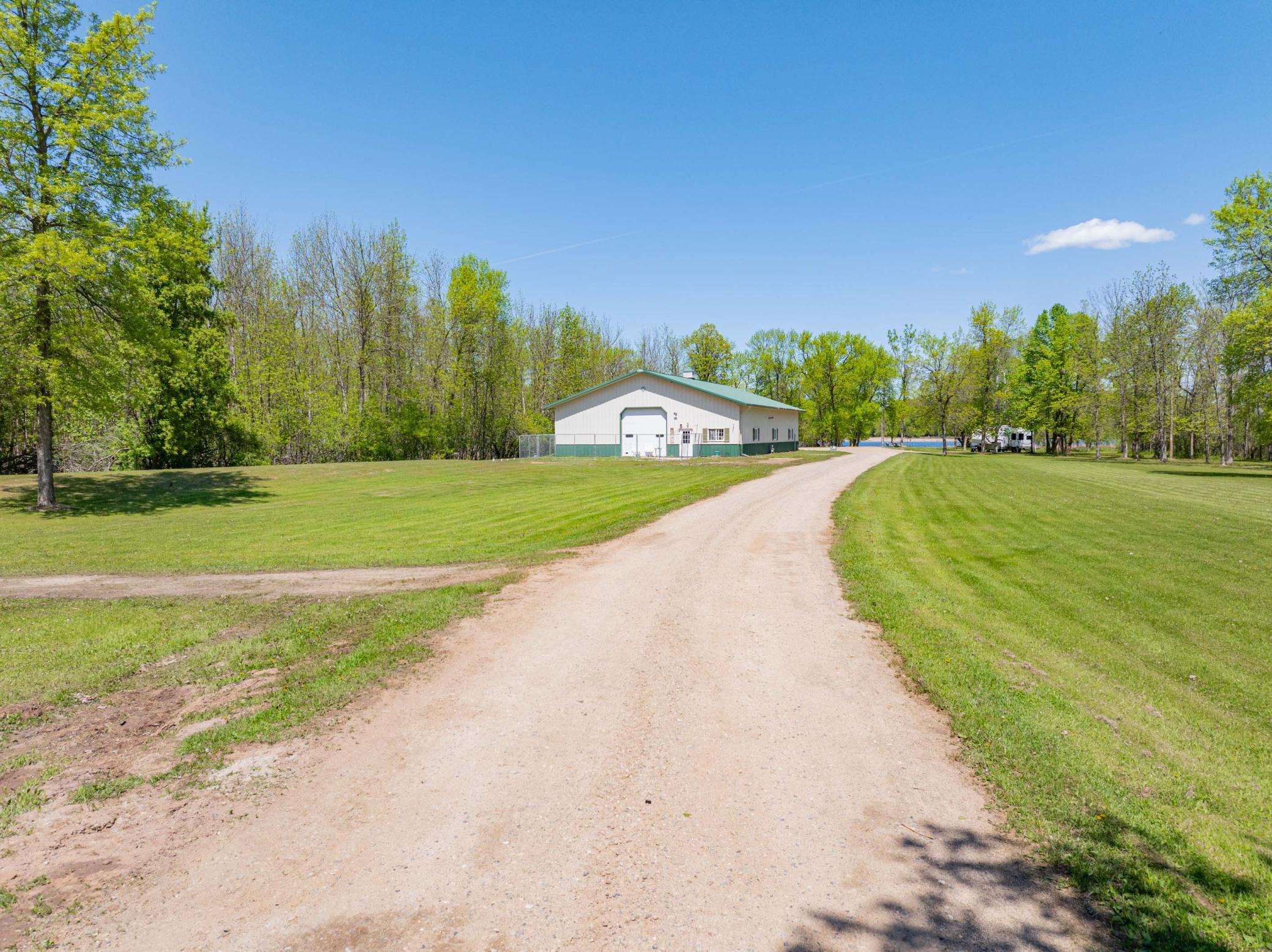 Driveway-All that yard!
