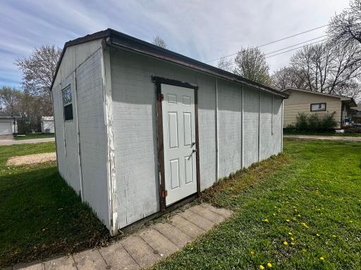 390 N Broadway Street, Vesta, MN 56292