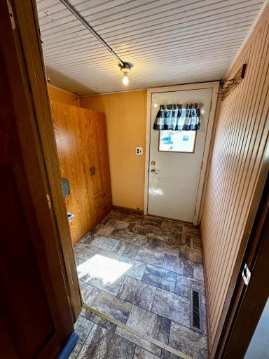 390 N Broadway Street, Vesta, MN 56292